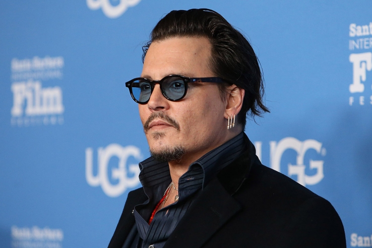 Több mint 10 milliárd forintnyi adóssága van Johnny Deppnek