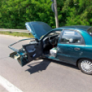 Személyi sérüléssel járó közúti közlekedési baleset történt.