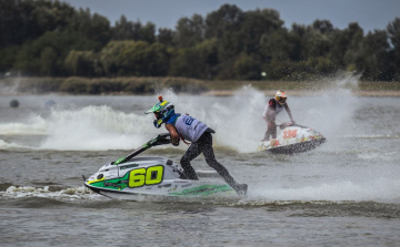 Huszonhat ország versenyzői a jövő heti jet-ski Európa-bajnokságon.