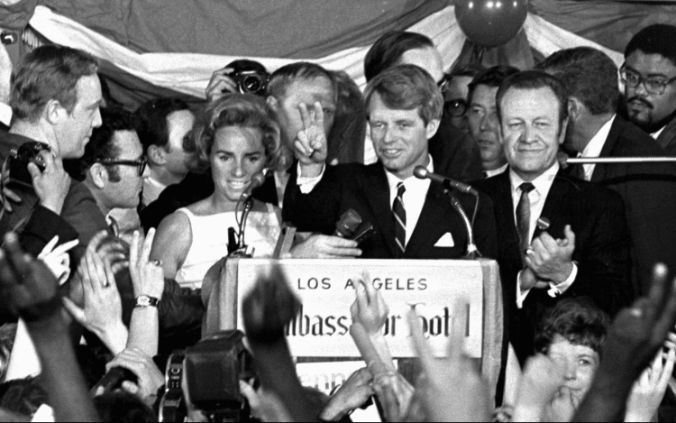 56 éve, Robert Kennedy szenátor merénylet áldozata lett