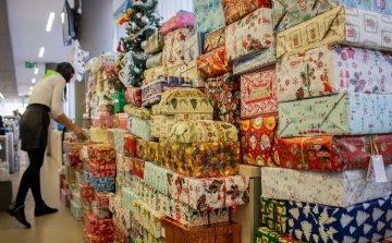 227 ajándékkal több kerülhet a Salgótarján környéki nehezebb sorsú családok karácsonyfája alá