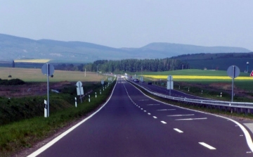 Több mint 33 kilométernyi főúti szakasz újult meg Nógrád megyében