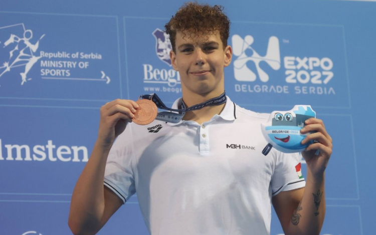 Vizes Eb - Sárkány Zalán bronzérmes 1500 méter gyorson.