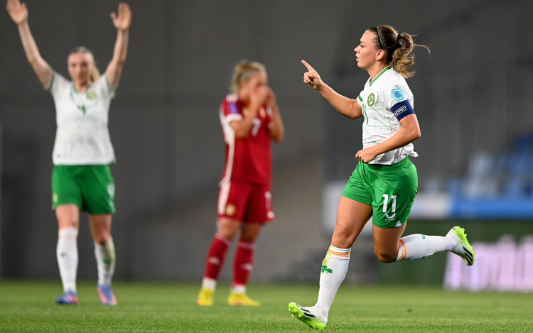 Női labdarúgó NL - A magyar válogatott kikapott Dublinban.