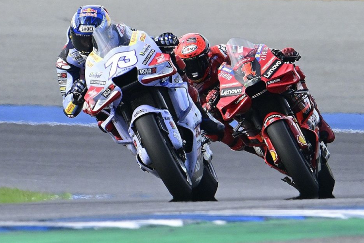 MOTOGP - Marquez fordított, megnyerte a második szabadedzést Malájziában.