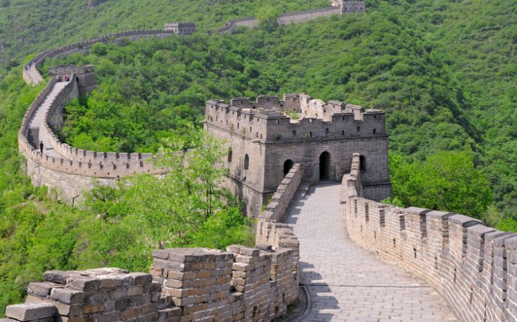 Építőmunkások súlyosan megrongálták a kínai Nagy Falat.