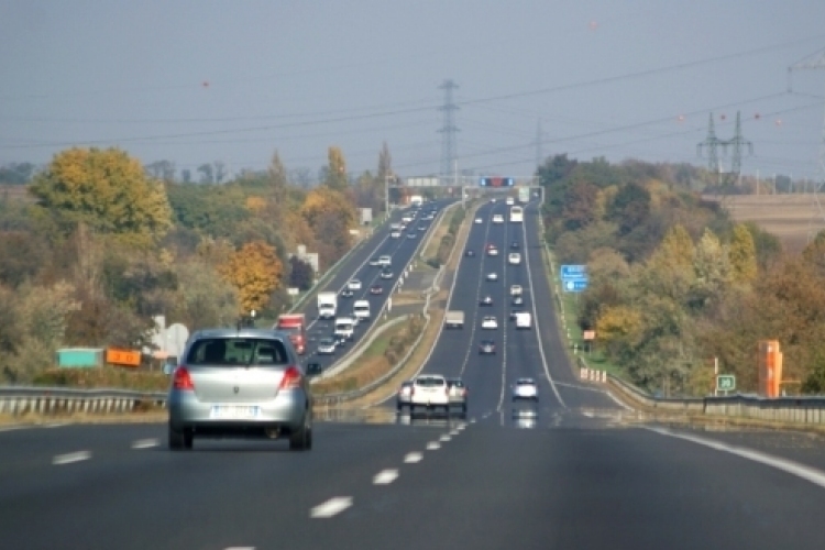 Októbertől már csak a NÚSZ-nál lehet ide e-matricát vásárolni