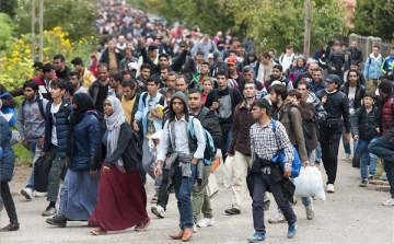 Továbbra is erős az EU-ra nehezedő migrációs nyomás 