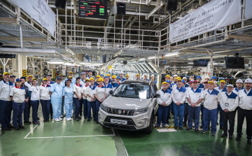 Elkészült a 4 milliomodik autó az esztergomi Suzukinál.