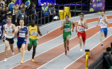 Fedett pályás atlétikai vb - Molnár Attila ötödik 400 méteren.