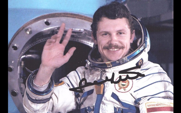 Farkas Bertalan, az első magyar űrhajós