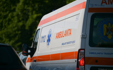 Több mint negyven magyarországi turista került kórházba ételmérgezési tünetekkel Romániában