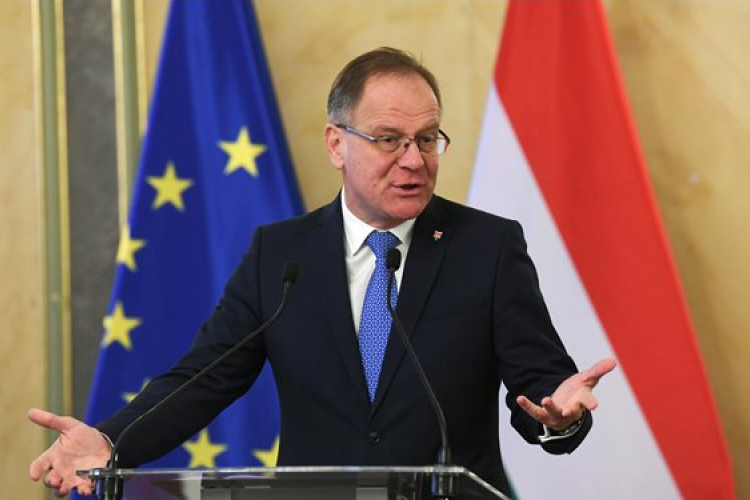 Navracsics: Magyarország most már hozzáférhet az uniós forrásokhoz