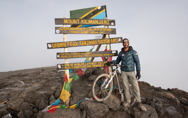 Az Alpok után a Himalája átszelésére készül Zichó Viktor kerékpárral!