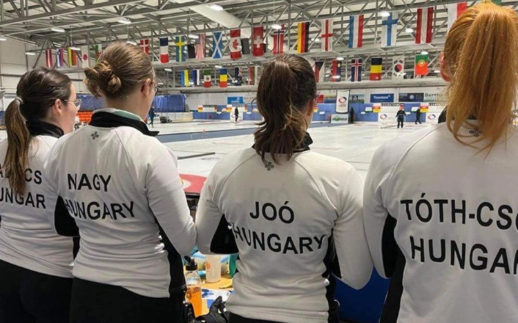 Curling Eb - A magyar női csapat feljutott az élvonalba!
