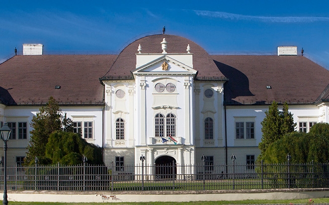 Vallástudományi és néprajzi konferenciát szerveznek Szécsényben