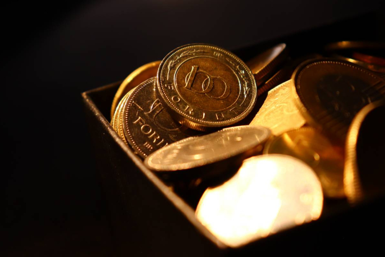 Új forintokat vezetnek be Magyarországon