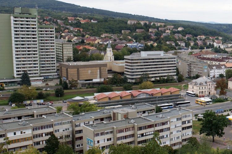 Telephelyet hoz létre Salgótarjánban az Óbudai Egyetem