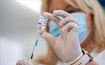 Már több mint 3,8 millió Pfizer-vakcina érkezett Magyarországra