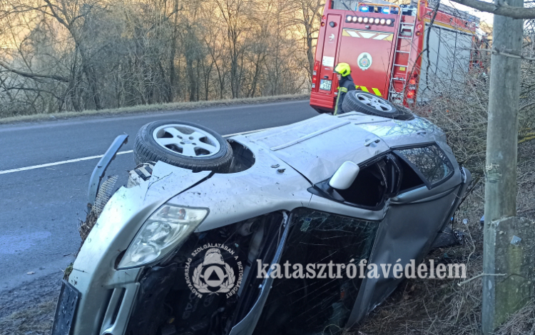 Autóbaleset és szén-monoxid-mérgezés!