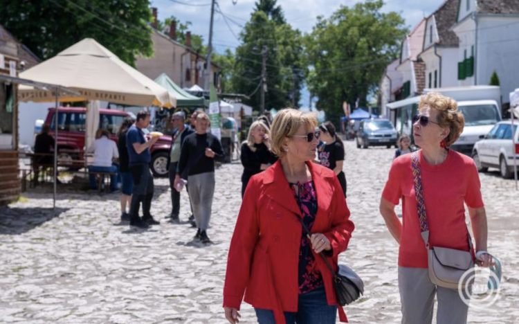Duna Napok - Színes programkínálattal kezdődött el a 11. Duna Napok Torockón