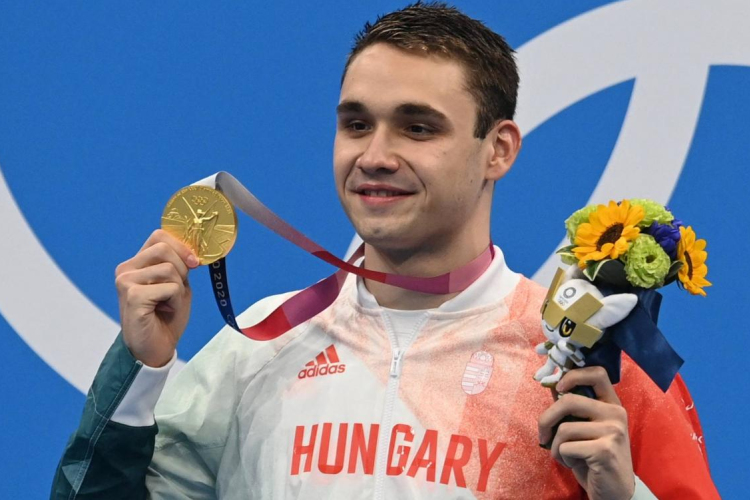 Vizes Eb - Milák arany-, Kós ezüstérmes 100 méter pillangón.