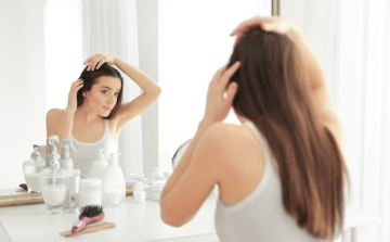 Három ok, amiért hasznos lehet a hajbeültetés