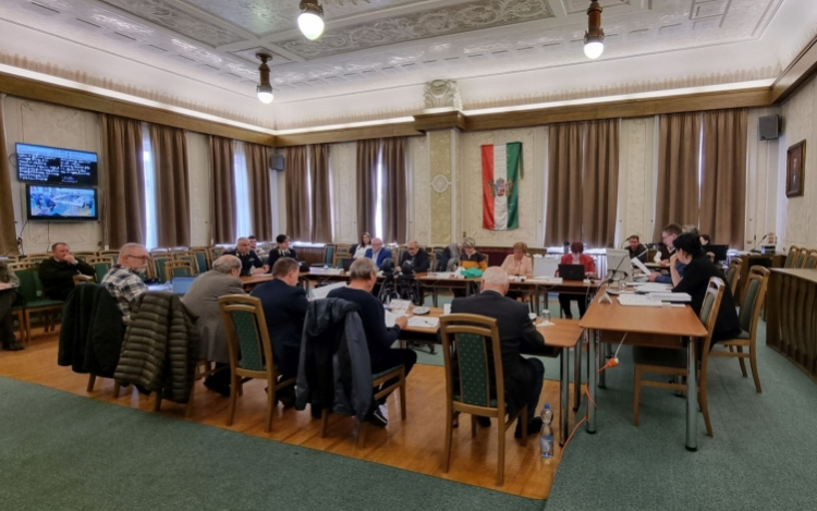 Önkormányzati beszámoló Balassagyarmaton.