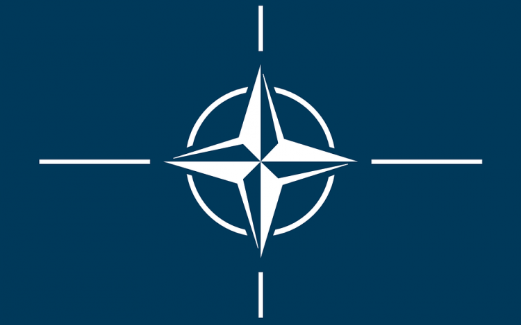 Donald Trump felvetette a NATO kibővítését közel-keleti országokkal 