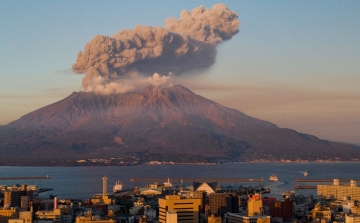 Nagy kitörésre készül Japán egyik legaktívabb tűzhányója