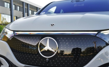 Kevesebb autót értékesített tavaly a Mercedes-Benz