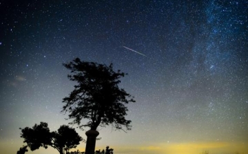 Meteorok az égbolton Salgótarján felett