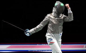 Vívó Eb - A kardozó Pusztai Liza a négy közé jutott, ezzel biztos érmes.