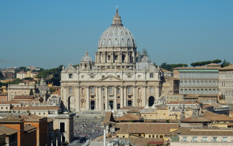Látogatható XVI. Benedek sírja a Szent Péter-bazilikában