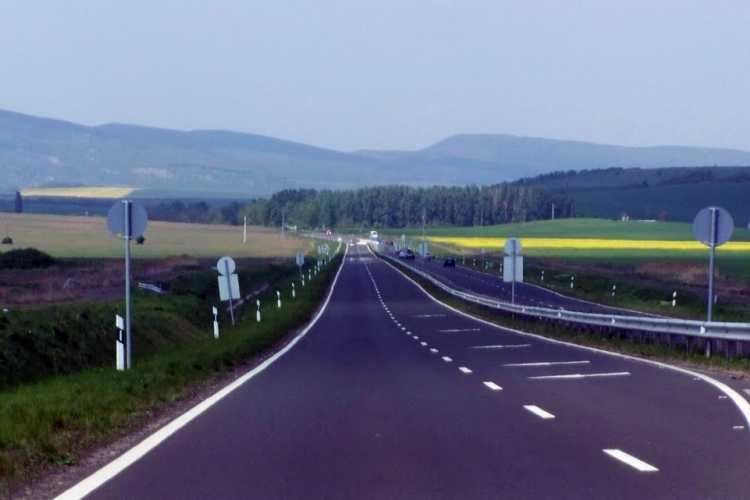 Több mint 33 kilométernyi főúti szakasz újult meg Nógrád megyében