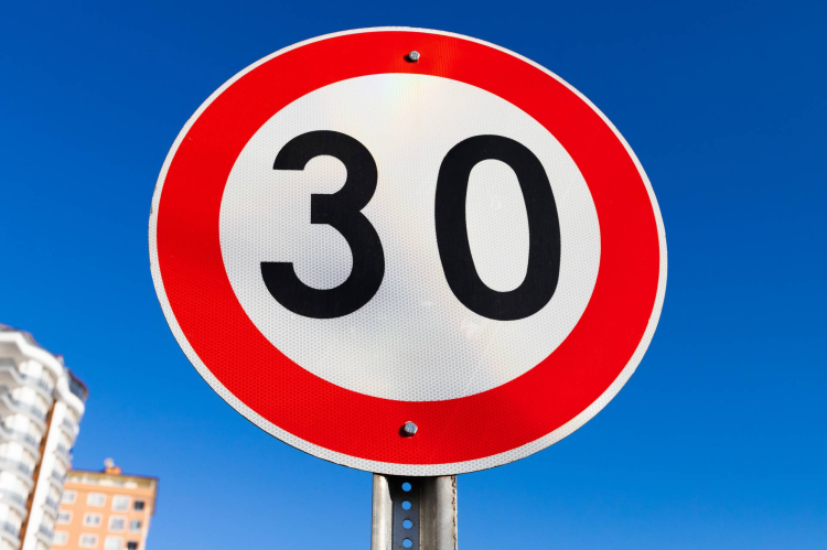 4 európai város, ahol bevezették a 30-as sebességhatárt: itt nincs agyatlan száguldozás