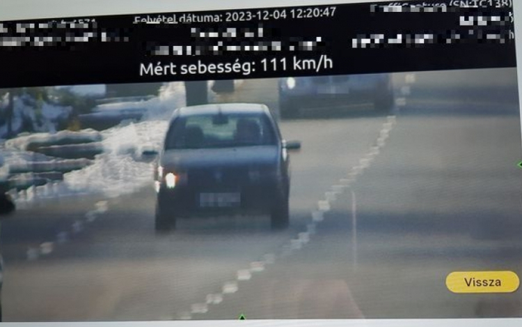 Hova ilyen sietve?!!!