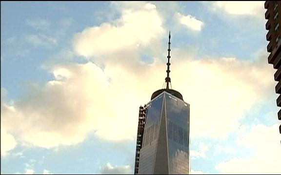 Őrizetbe vettek négy bázisugrót a New York-i One World Trade Centerről való leugrásért