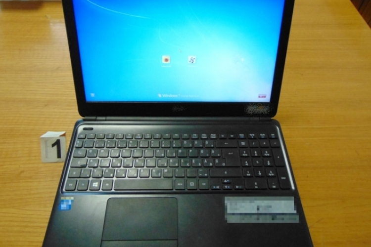 Laptopot loptak a betörők