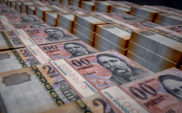 Erősödött csütörtök reggelre a forint!