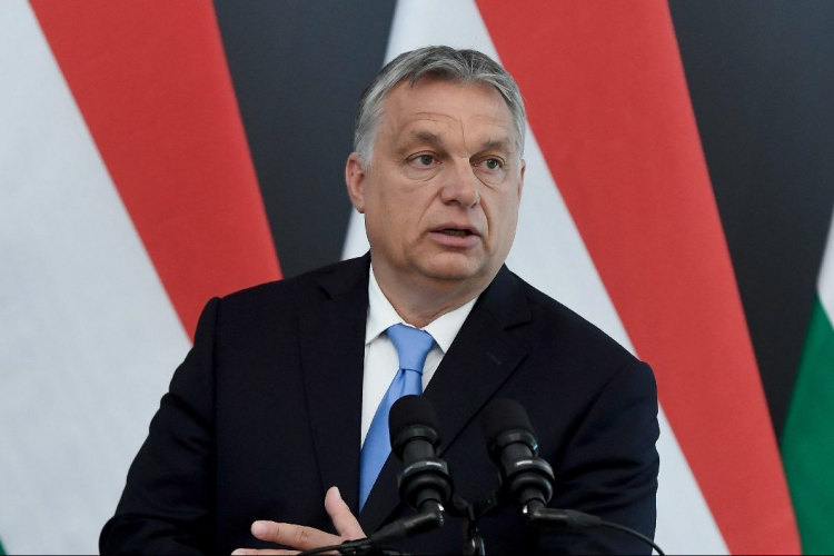 Orbán: meghosszabbítja a kormány az üzemanyag- és az élelmiszerárstopot