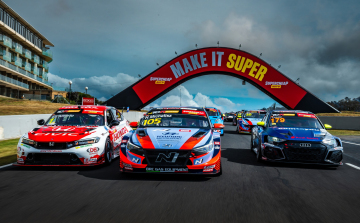 1 pontra a top 3, Michelisz Norbert újabb bajnoki cím kapujában!