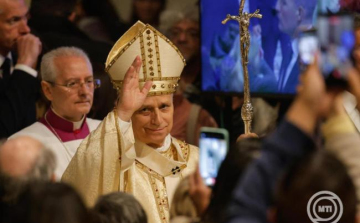 XIV. Leó: Jézus megtisztítja az emberről alkotott képünket, és megtanít bennünket szeretni