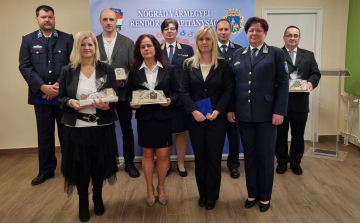 Év végi elismerések.