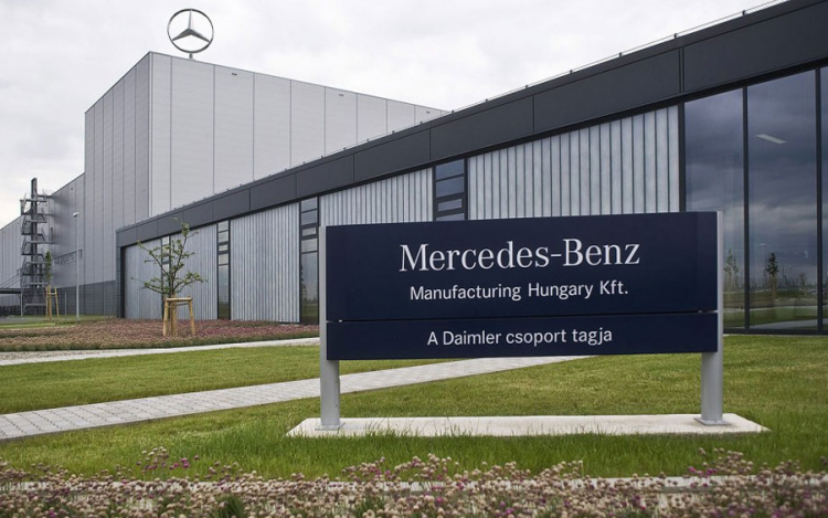 Árbevételét és nyereségét is növelte a kecskeméti Mercedes-gyár az elmúlt évben.