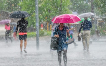 Záporos-zivataros szerda.