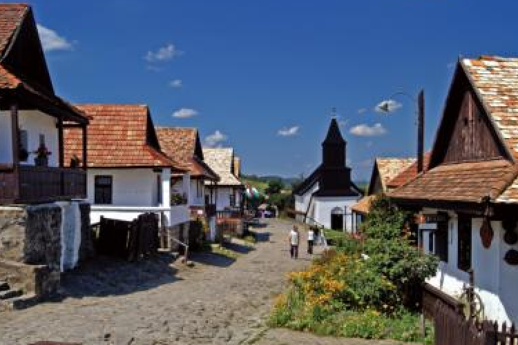 Hollókő Budapesten