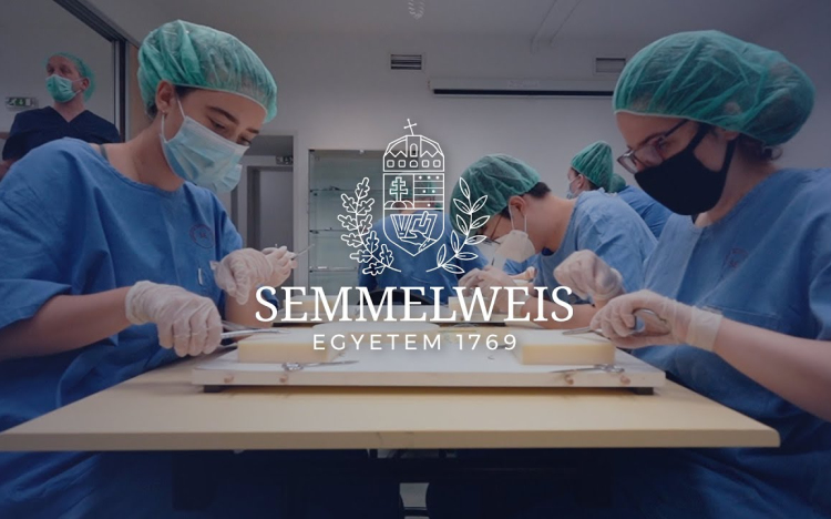 Indul a Semmelweis Egyetem szenior akadémiájának őszi évada