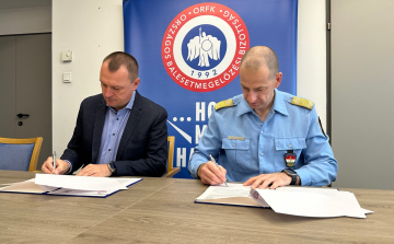  Együttműködési megállapodást kötött az ORFK-Országos Balesetmegelőzési Bizottság és a Magyar Nemzeti Autósport Szövetség.