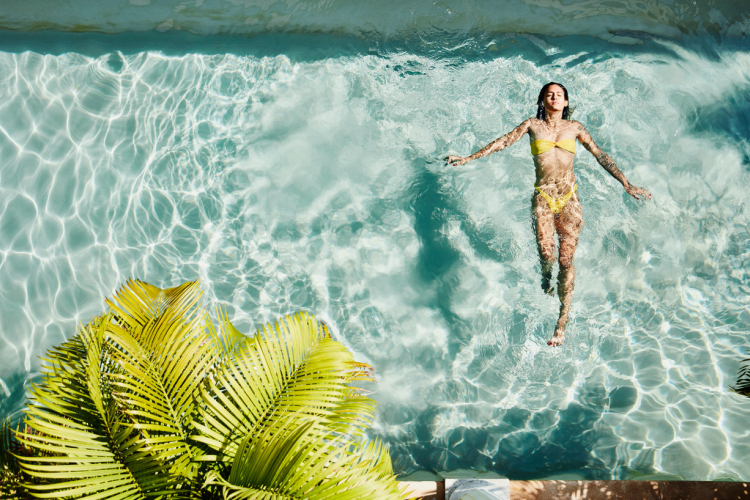 Kánikula és napsütés.